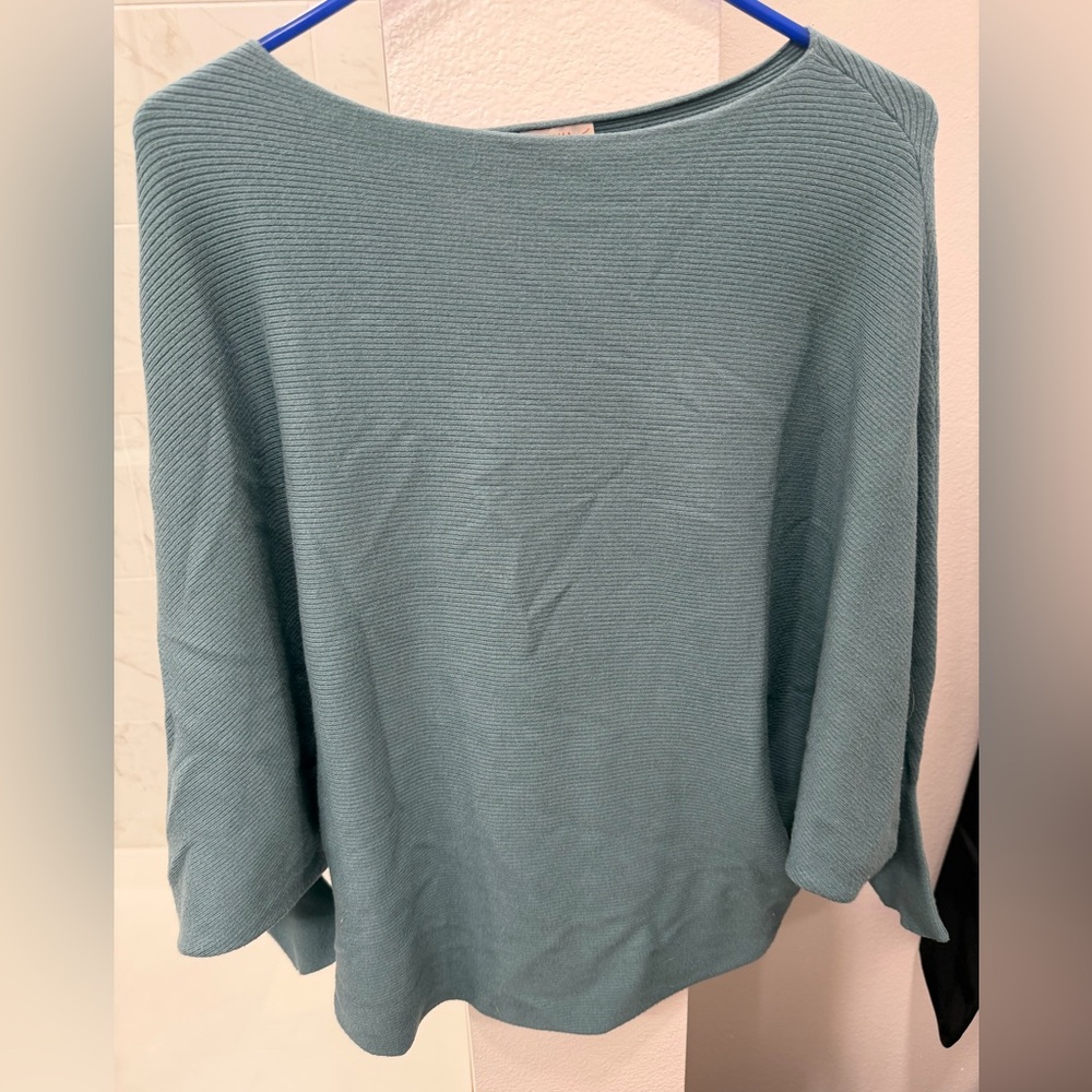 Kerisma Sweater - Picture 2 of 2